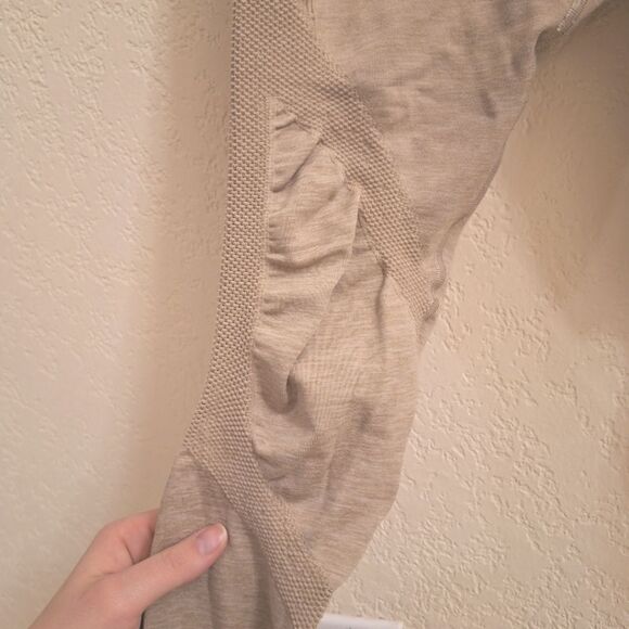 Alphalete aero leggings small - Picture 6 of 7